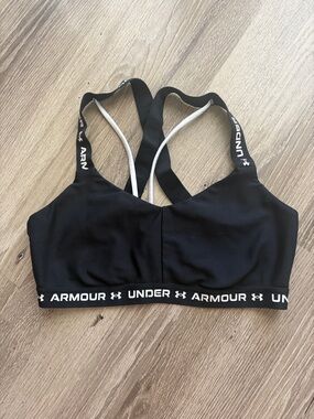 Under Armour Black & White Crossback Sports Bra